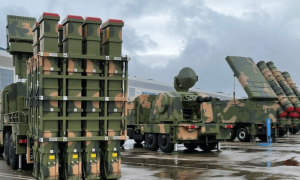 后悔也晚了！大批F35逼到家门口，伊朗却发现红旗9和歼10还未到位