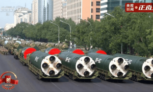 大陆高层会见洪秀柱，握手30秒大有说法，台当局回退立场寻求自保