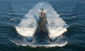 中美舰艇发生激烈对峙！外军突然冲向太原舰，结果下一刻变老实了