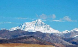 原创 
            98年她受丈夫之邀共登珠峰，结果被抛弃在山顶，最后二人双双殒命