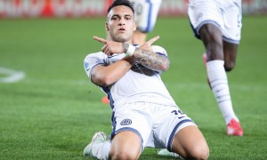 观战台：皇马火拼巴萨争西超杯冠军 曼市双雄盼止颓势