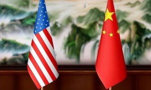 盟友排队访华，特朗普明显急了，不等回国，对中方说掏心窝子的话