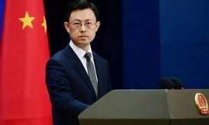 澳大利亚政府要求中资企业出售达尔文港，外交部回应：有关企业合法权益应受到保护